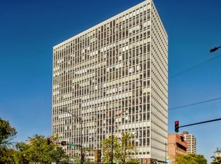 444 W Fullerton Pkwy APT 802, Chicago, IL 60614