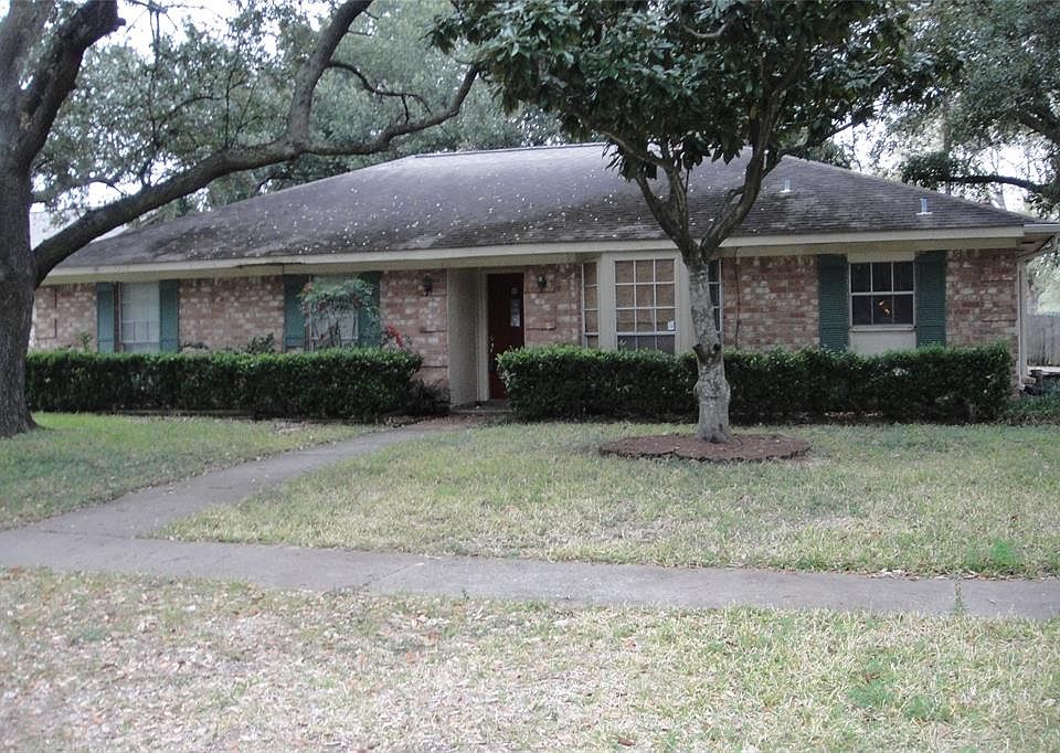 1st image of 22302 Goldstone Dr