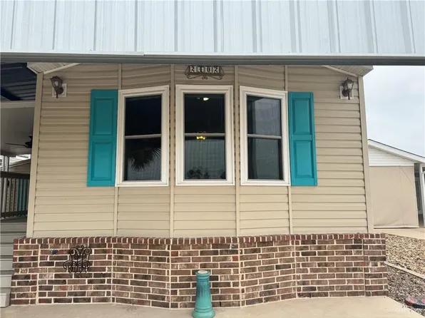 2402 W Bogey Dr, Mission, TX 78572