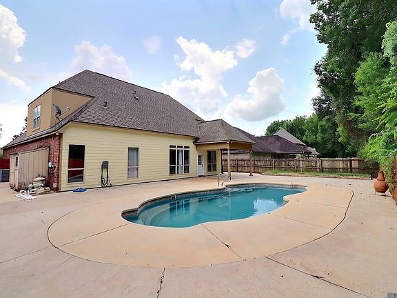 4th image of 12249 Canterbury Park Dr