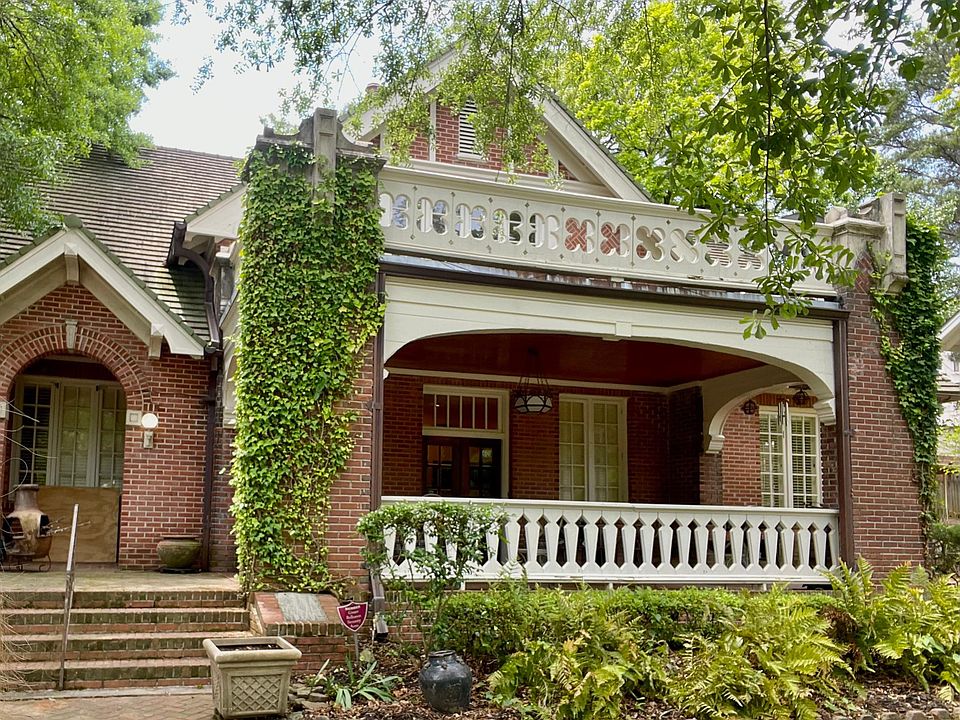 exterior front entrance