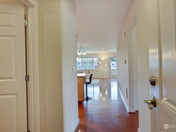 4th image of 13421 97th AVE E #305