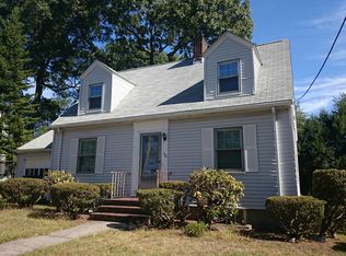 26 Eastwood Cir, West Roxbury, MA 02132