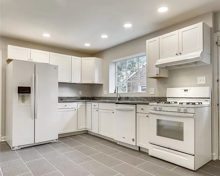 3303 Winnett Rd — Photo 7