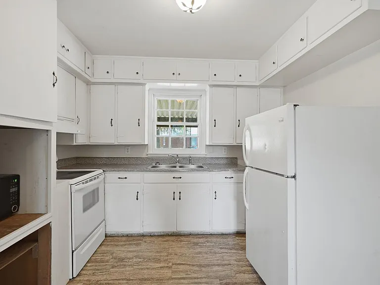 704 Jackson Dr — Photo 8