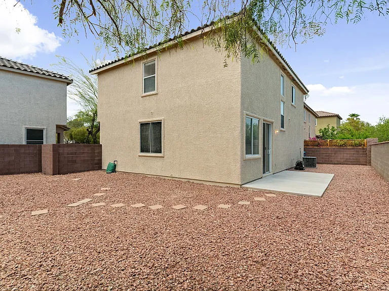 10713 Pipers Cove Ln — Photo 24