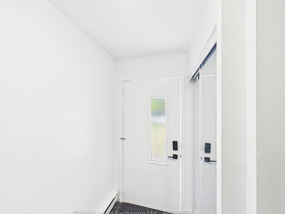 2nd image of 634 Hunter St