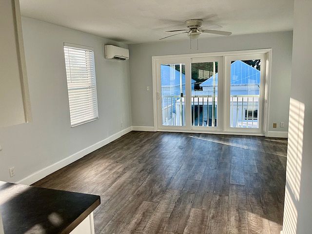 1st image of 1421 1st St #1