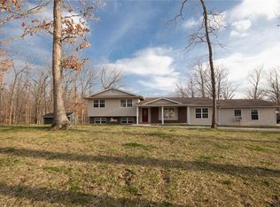 4 Trost Ln, Warrenton, MO 63383