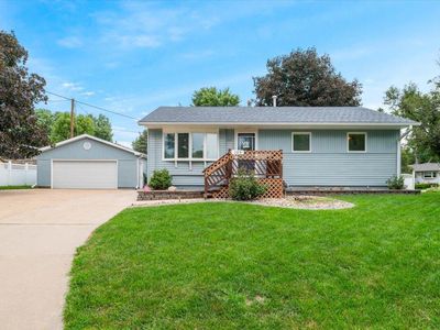 105 Arnold Ave, Council Bluffs, IA, 51503