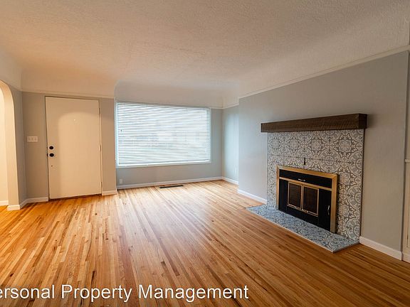 3rd image of 4012 NW Daniels St