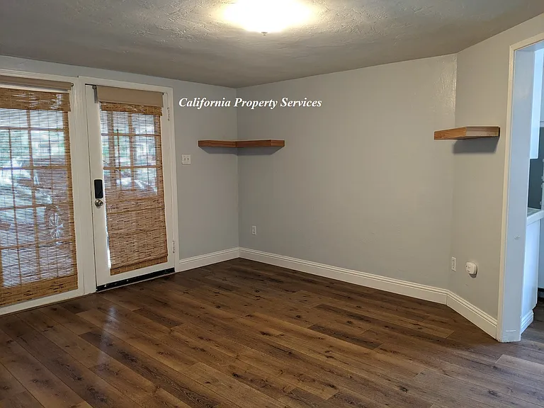 245 Santa Fe Ave #245 — Photo 3