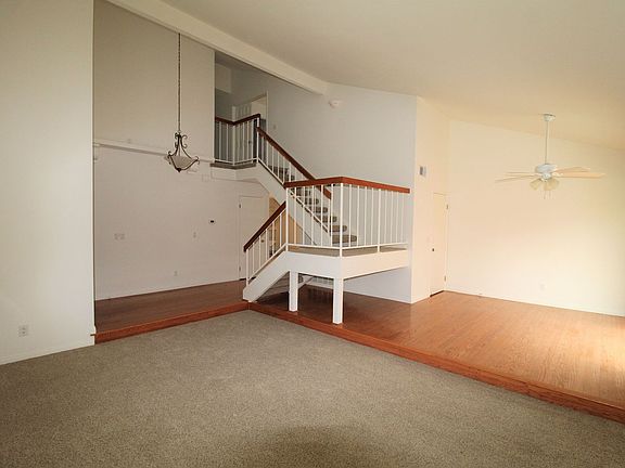 3rd image of 1258 Crestlake Ave