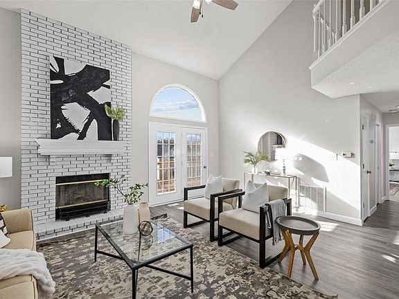 3rd image of 10548 Williamsfield Dr