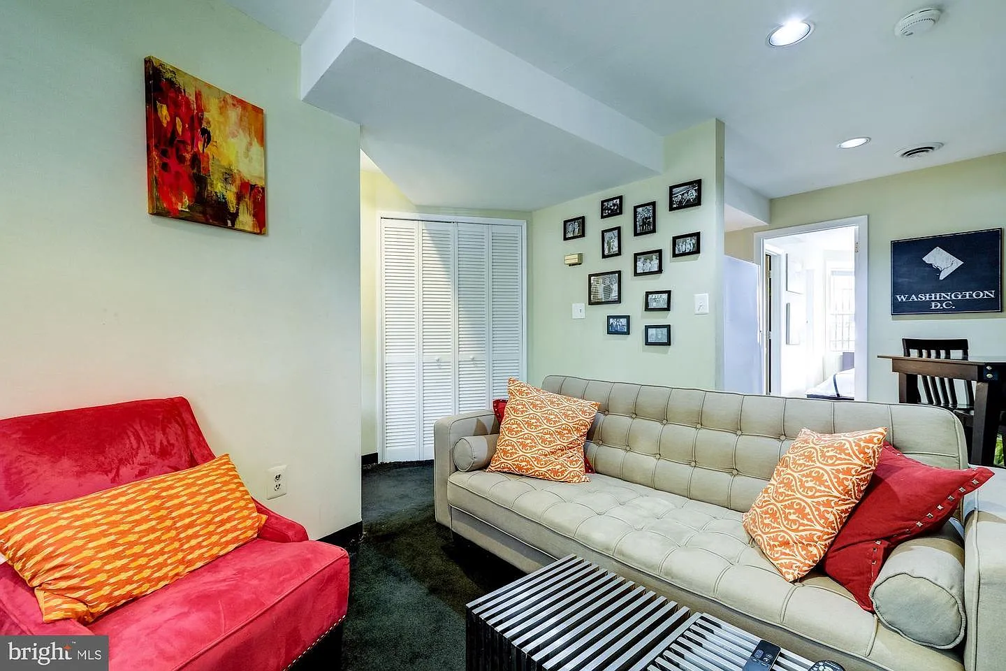 1 bed, 760 sqft, $2,300 — Photo 2
