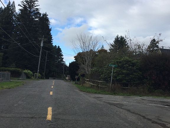 5th image of 811 Westgate Dr