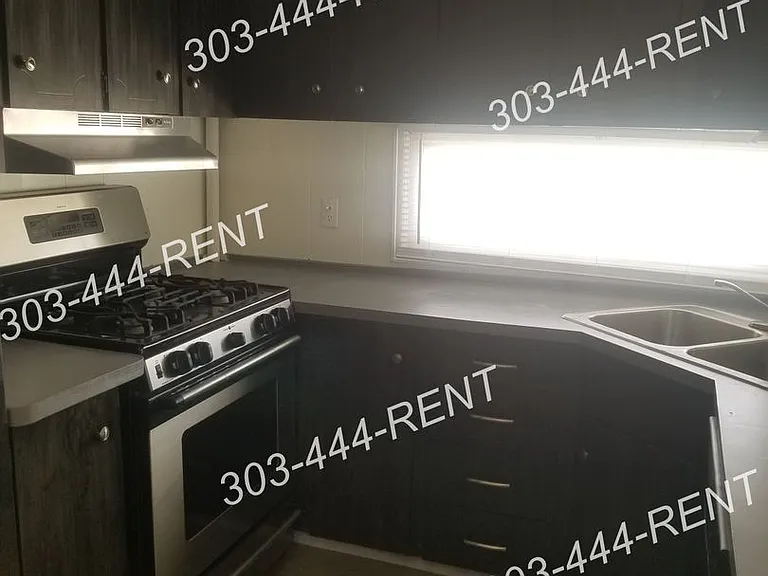 721 Glen Moor St — Photo 6