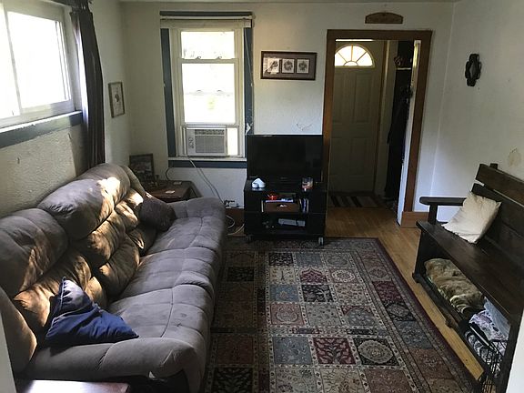 5th image of 905 Kimball St