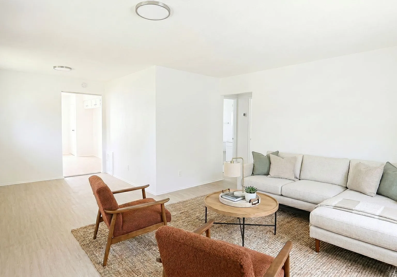 3 bedroom Ranch home with LARGE basement - EDEN and CMHA section 8 available. — Photo 3