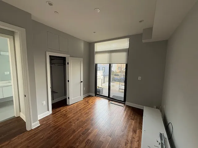 1740 6th St NW #1 — Photo 7