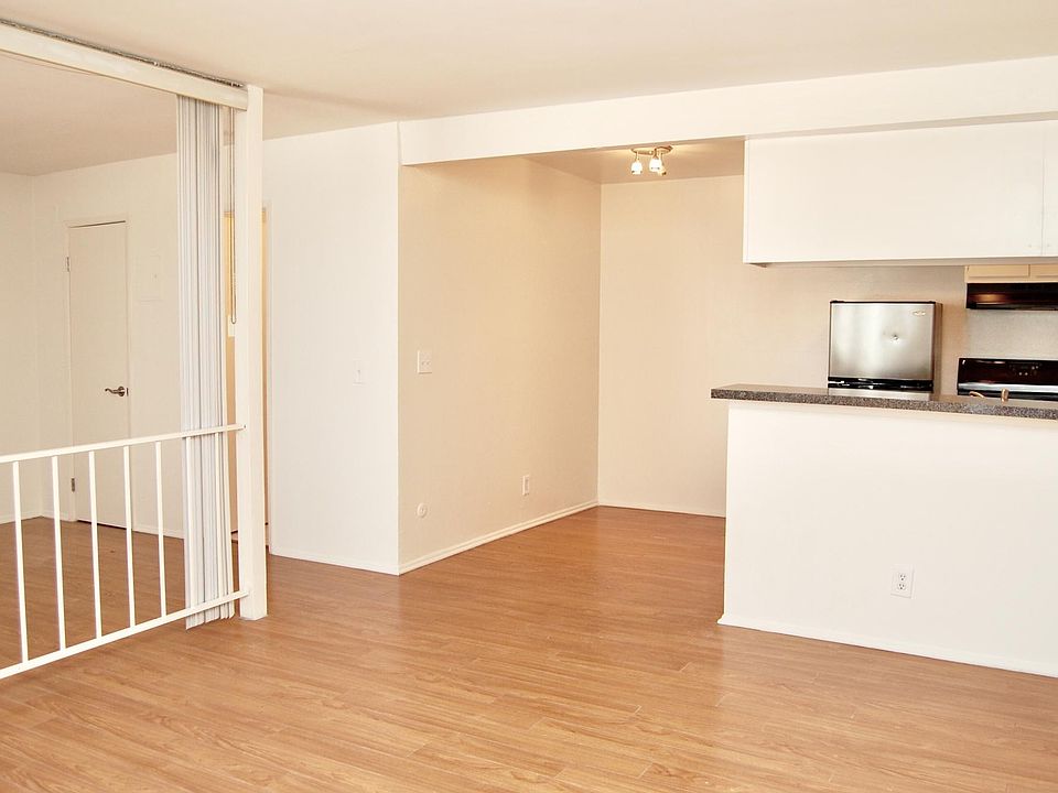 1st image of 3609 Jasmine Ave APT 3
