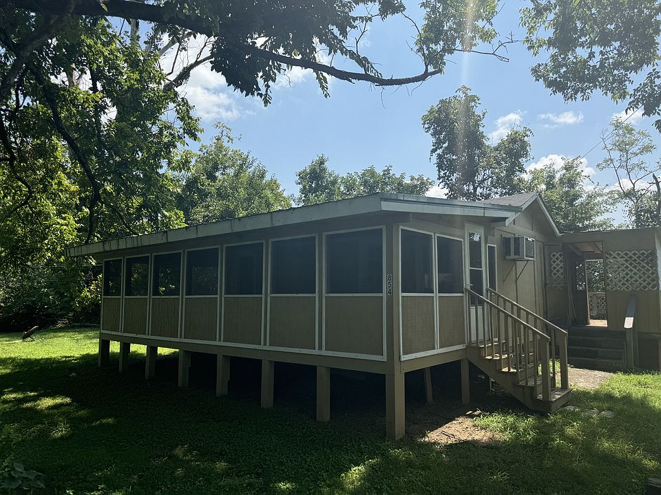1st image of 854 Youngs Ln