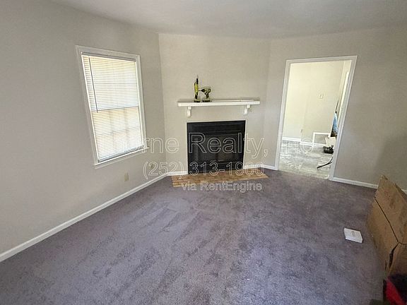 2nd image of 2249 Sherwood Ave