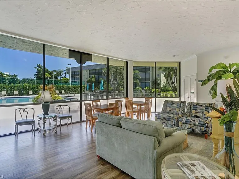 788 Park Shore Dr #B22 — Photo 28