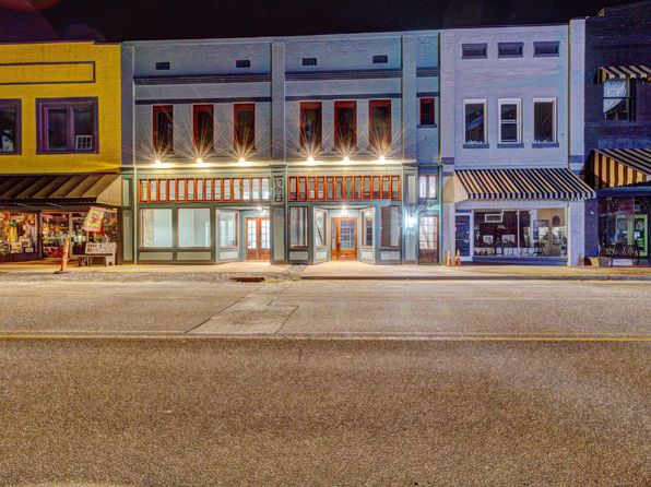 116 E Main St #105