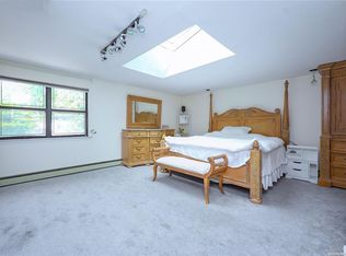 0 Wimbleton Ln, Great Neck, NY 11023