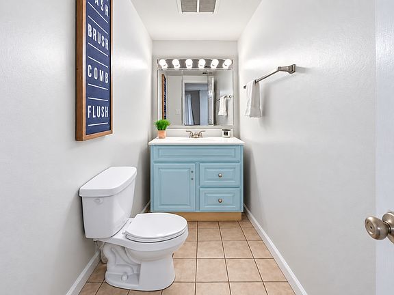 4th image of 940 Bellefonte St #940