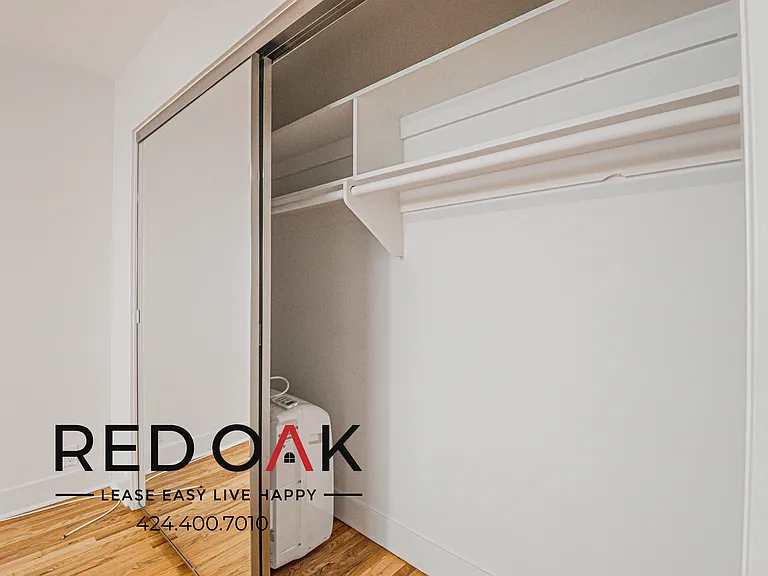 120 S Oxford Ave #8 — Photo 17
