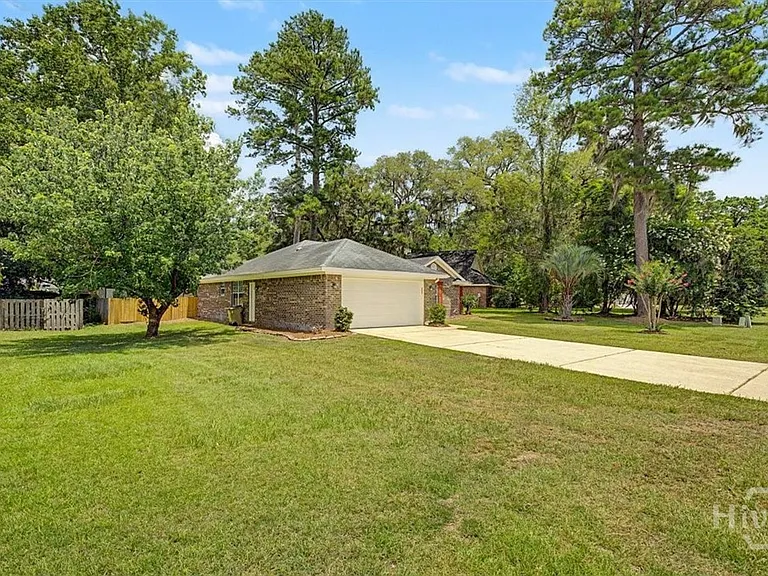 85 S Oak Rd — Photo 25