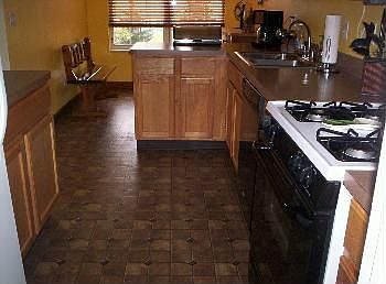 3rd image of 8682 Kingfisher Ln