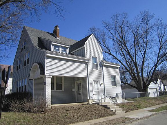 4th image of 2212 Dresden St
