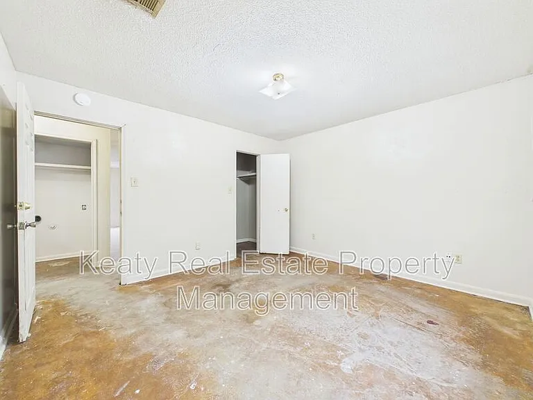 102 Dorchester St #A — Photo 14