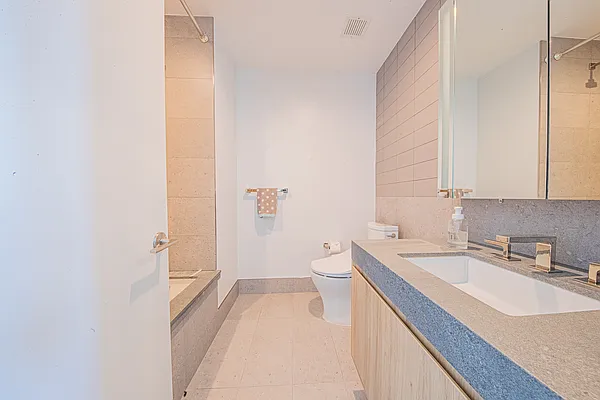 Rented by Nest Seekers International | media 6