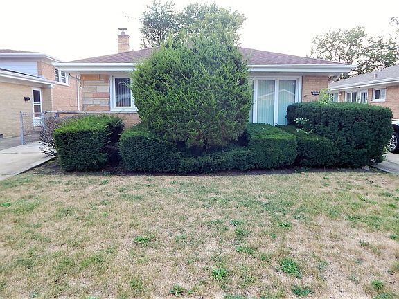 2nd image of 8908 National Ave