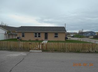 703 Donnel St, Rawlins, WY 82301
