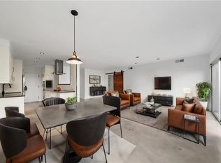 1045 N Kings Rd APT 104, West Hollywood, CA