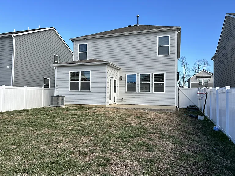 1064 Pepper Stone Dr — Photo 9