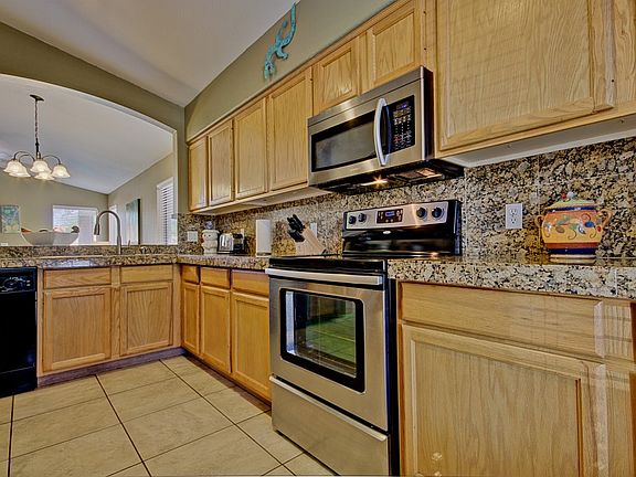 3rd image of 7406 W Melinda Ln