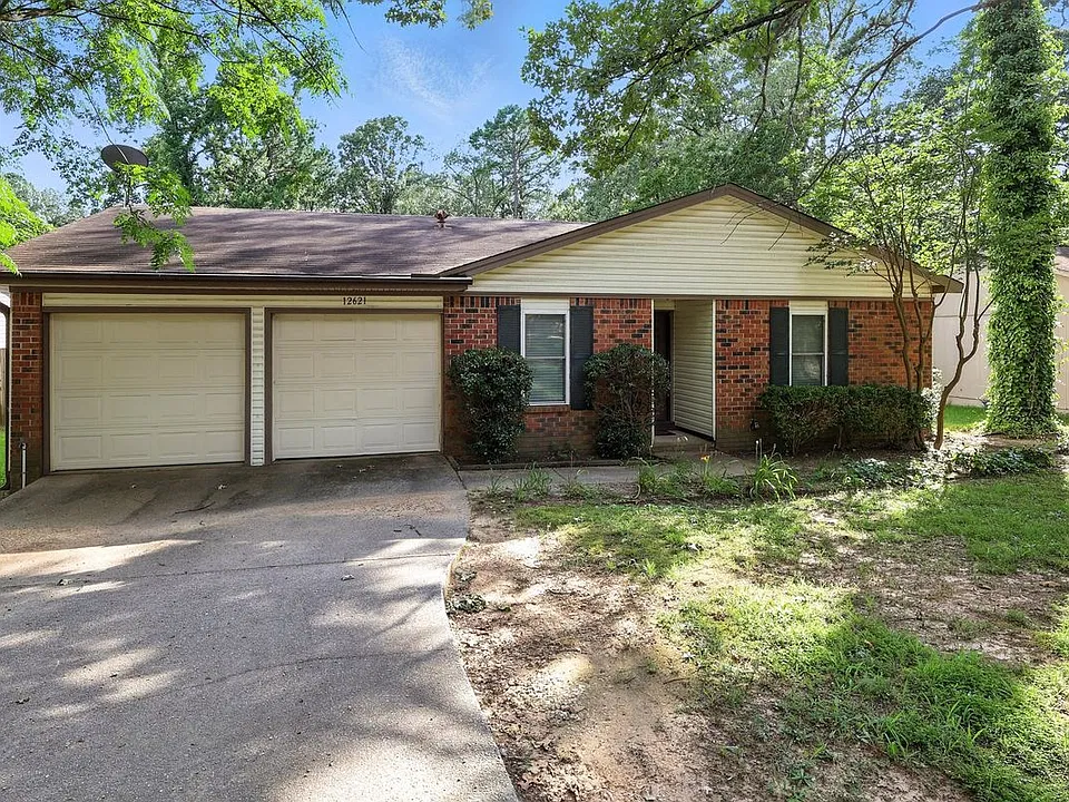 12621 Valleywood Dr