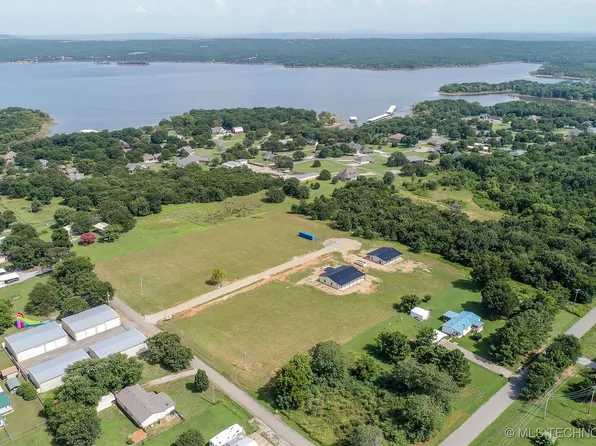 6 Regan Dr, Eufaula, OK 74432