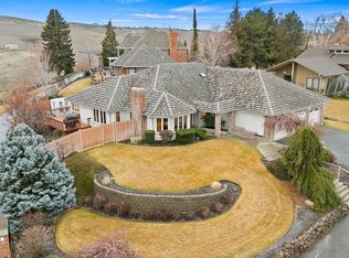 808 Ridgeview Ave, Selah, WA 98942