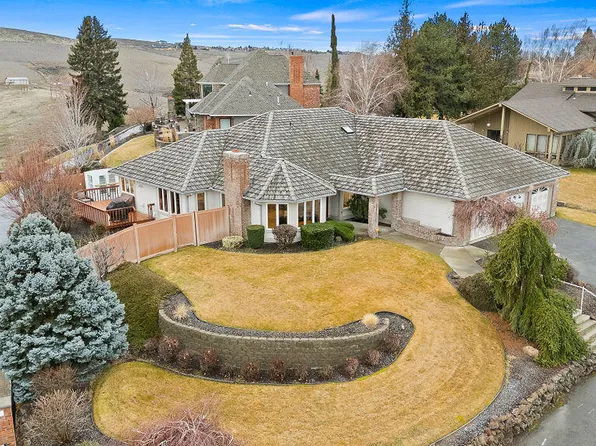 808 Ridgeview Ave, Selah, WA 98942