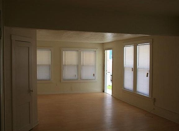 4th image of 225 N H St APT 1