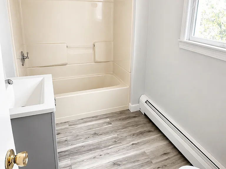 16 Shealey Ave #2 — Photo 3