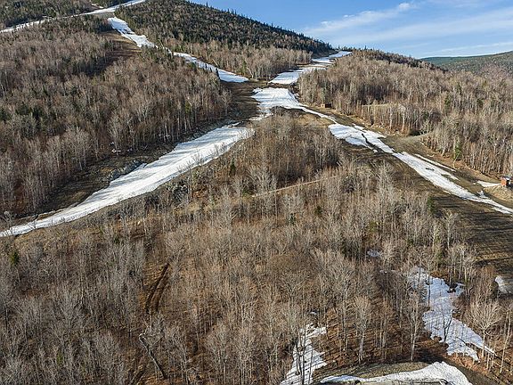 2nd image of 8122 Sawtooth Road