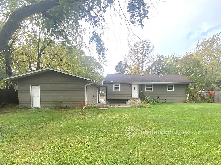 6631 Fridley St NE — Photo 21